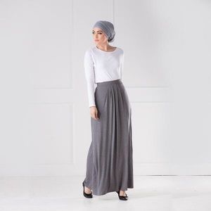 Grey jersey maxi skirt